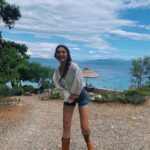 Neslihan Atagül Instagram - Hola! 🌞