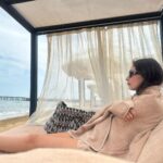 Neslihan Atagül Instagram - Yaz bitti mi şimdi? 😏