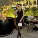 Nesreen Tafesh Instagram - "هدفي ليس أن أكون أفضل من أي شخص آخر .. ولكن أن أكون أفضل مما اعتدت أن أكونه" #واين_داير ♠️ مساء الخير 🖤
