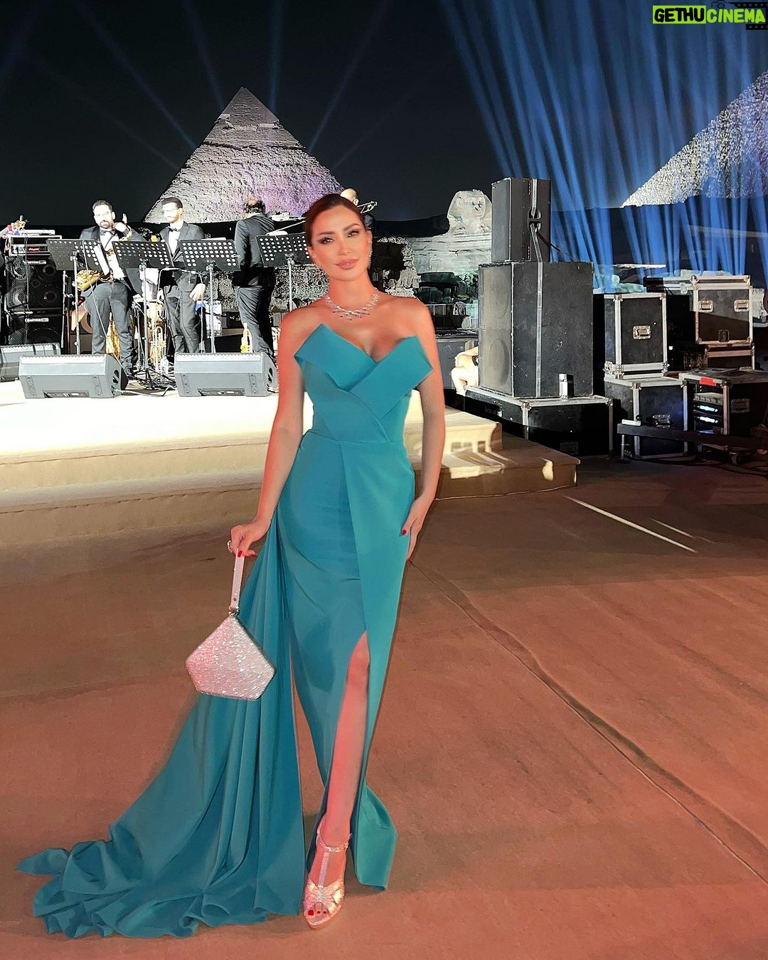 Nesreen Tafesh Instagram - About last night ✨ Thank u @stregiscairo and @iramjewelry_ for this amazing and magical night 🌹 Dress by : @nourfathallah Make up by : @nour.kadi.makeupartist Hair style by : @anas.kwefaty.hairdresser Jewelry by @iramjewelry_ Cairo, Egypt