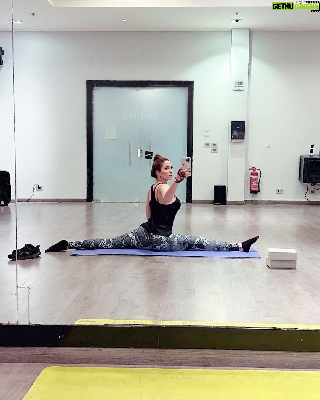 Nesreen Tafesh Instagram - ‘We are what we repeatedly do. Excellence then is not an act but a habit .👌🏻 –Aristotele