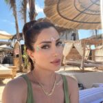Nesreen Tafesh Instagram – اتخذها عادة أن تسأل نفسك .. ماذا يحدث في داخلي هذه اللحظة ؟سيأخذك هذا السؤال إلى الاتجاه الصحيح ، ولكن لا تحلل ، راقب فقط ، وركز انتباهك إلى داخل جسدك .. و اشعر بحيوية الإحساس ..
تنفس و ادرك بعمق , ان هذه اللحظة هي كل ما لديك . لذلك اجعل” الآن”  بؤرة تركيزك في الحياة
فقط كن حاضرا بوعيك هنا و الآن .. 

#ايكهارت_تول
 
A bit of north coast ☀️💖🏖🧚‍♀️

#thepowerofnow #peac North Coast, Egypt