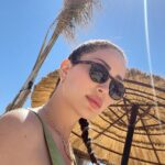 Nesreen Tafesh Instagram – اتخذها عادة أن تسأل نفسك .. ماذا يحدث في داخلي هذه اللحظة ؟سيأخذك هذا السؤال إلى الاتجاه الصحيح ، ولكن لا تحلل ، راقب فقط ، وركز انتباهك إلى داخل جسدك .. و اشعر بحيوية الإحساس ..
تنفس و ادرك بعمق , ان هذه اللحظة هي كل ما لديك . لذلك اجعل” الآن”  بؤرة تركيزك في الحياة
فقط كن حاضرا بوعيك هنا و الآن .. 

#ايكهارت_تول
 
A bit of north coast ☀️💖🏖🧚‍♀️

#thepowerofnow #peac North Coast, Egypt
