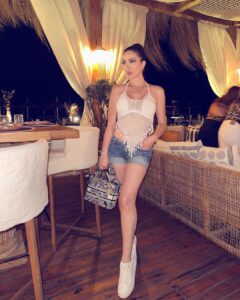 Nesreen Tafesh Instagram - The darker the night .. the brighter the stars ✨🧿