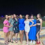 Nesreen Tafesh Instagram – العائلة هي السند و المحبة و لمة العيلة و الاصحاب غير بلحظات الفرح اللي بتدوم بالقلب و بتنعش الروح 🥰
بس المهمة المستحيلة انك تجمع ٣٠ شخص بصورة وحدة و ما يكون حدى مغمض او عم يحكي و فاتح تمو او عامل قرون فوق راس الي قدامو 😂😅 و آخر صورة خير دليل على التعب بعد كذا محاولة لزبطت بالاخير 😅😂
الصور من حفل تخرج لونا القمر بنت اختي 💖👩🏻‍🎓
ربي بحميلكون اهلكون و حبايبكون يا رب 🙏🏻
#familyfirst 💖