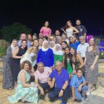 Nesreen Tafesh Instagram – العائلة هي السند و المحبة و لمة العيلة و الاصحاب غير بلحظات الفرح اللي بتدوم بالقلب و بتنعش الروح 🥰
بس المهمة المستحيلة انك تجمع ٣٠ شخص بصورة وحدة و ما يكون حدى مغمض او عم يحكي و فاتح تمو او عامل قرون فوق راس الي قدامو 😂😅 و آخر صورة خير دليل على التعب بعد كذا محاولة لزبطت بالاخير 😅😂
الصور من حفل تخرج لونا القمر بنت اختي 💖👩🏻‍🎓
ربي بحميلكون اهلكون و حبايبكون يا رب 🙏🏻
#familyfirst 💖