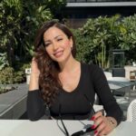 Nesreen Tafesh Instagram - : آهِ فلسطينُ، يا اُسْمَ الترابِ، ويا اُسْمَ السماءِ، سَتَنْتَصِرين... #محمود_درويش 🍉