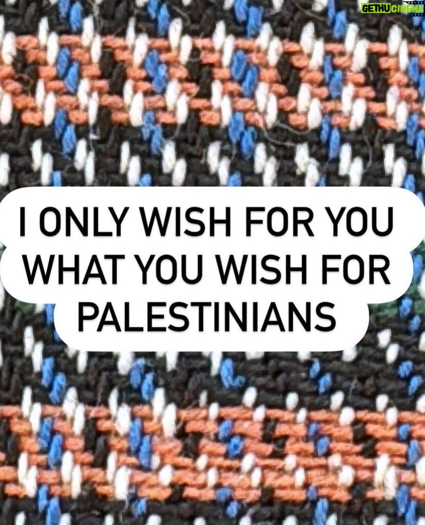 Nesreen Tafesh Instagram - : كيف أصدّق هذا العالم ال …… 💔 #رفح_تحت_القصف 💔 #انقذوا_رفح 💔 #save_rafah 💔 #Gaza ❤️