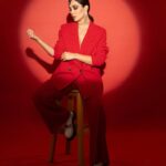 Nesreen Tafesh Instagram - dramatic valentine’s mode ♥️ Shot by : @samehelsebaay Make up : @makeup_ahmedshawky Hair style : @maherderke Outfit : @eslam_saad_designer