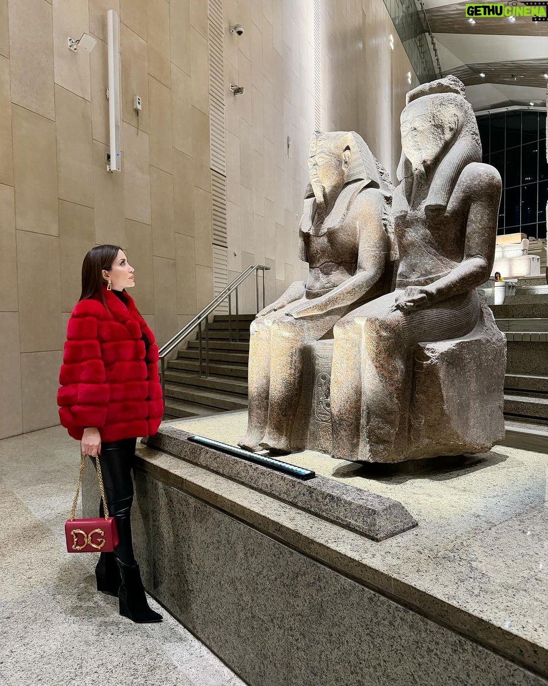 Nesreen Tafesh Instagram - This world is but a canvas to our imagination.” - Henry David Thoreau ♥️ @artcairoofficial @grandegyptianmuseum @poshmanagement_