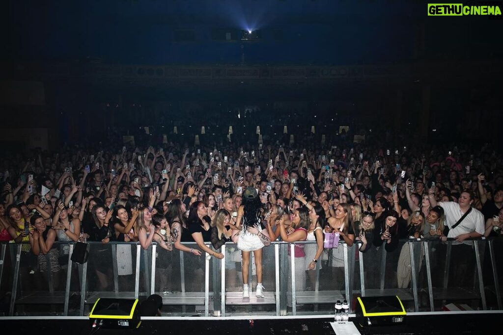 Nessa Barrett Instagram - Melbourne you really know how to make a girl feel special