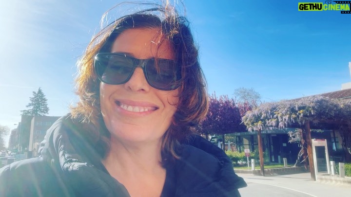 Neus Sanz Instagram - Voluntariado♥️ . @hospital.beata @hermanashospitalarias #escuchayacompañamiento #milugarenelmundo #graciasvida