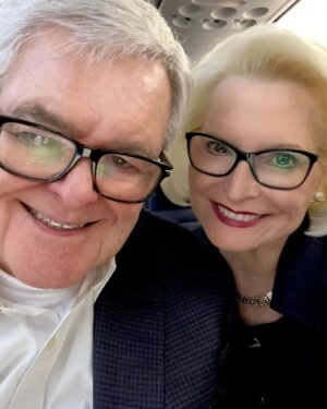 Newt Gingrich Instagram - @callygingrich Sitting next to the emergency exit…buckled in!✈️