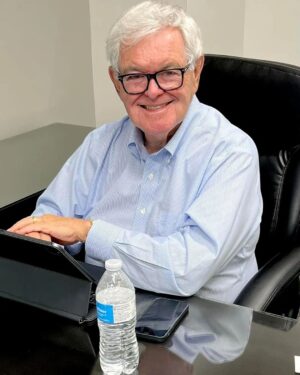 Newt Gingrich Instagram - @callygingrich Delighted to move into our new Gingrich 360 office today! 🇺🇸