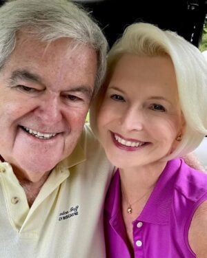Newt Gingrich Instagram - @callygingrich A quick nine with Newt before the Packer game!⛳️