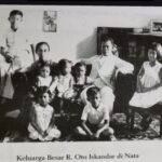 Nia Dinata Instagram – Hari Merdeka Indonesia, mengingat sejarah, sehingga kita tidak amnesia historis. Cerita dari nenek buyutku, yang masih terpatri semoga selamanya, membekali kekuatan batin dan lahir ku, kuat lah kita semua🤍❤️ #indonesiamerdeka #indipendenceday #ibupertiwi