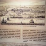 Nia Dinata Instagram - Saluting Malahayati (Keumalahayati) the first woman Admiral from Aceh, Indonesia (early 16th Century). She led the women warriors of Aceh and was fighting colonialism even before powerful women such as Elizabeth I of England & Catherine The Great of Russia came to power. Selamat untuk semua team yang terlibat👏🏼👏🏼👏🏼 @marcella.zalianty @mincrut ini sebuah perdana panggung yang memukau. Para laskar inong balee @adellafauzi dkk bikin aku ingin ikut gerak di kursi penonton. Kekurangannya hanya satu: Kenapa hanya dua hari pentasnya? Sayang sekali..karena harusnya semakin banyak kita kita yang melihat, ikut merasakan, ikut bangga dan belajar dari keteguhan Malahayati dan kekompakannya bersama Laskar Inong Bale, janda janda perkasa, support system perempuan sudah ada sejak dulu, sebelum kata ‘support system’ digaungkan seperti sekarang. Malahayati & Inong Balee penjaga Nangroe 🙏🏼 semoga bisa diulang, roadshow dan pentas keliling Indonesia #weekendwellspent #malahayati #womanwarrior #womensupportingwomen #theater