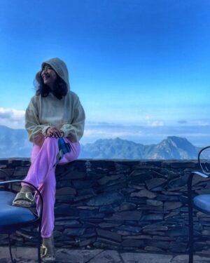 Nia Dinata Instagram - Rejoicing the beautiful mount Inerie (Mother Mountain)of Bajawa✨Flores, terutama Bajawa, dari dulu selalu punya tempat khusus di hati ku. Orang lokalnya begitu tulus dan hangat. Bahagia merasakan komunitas lokal membangun, memelihara penginapan dan restorannya yang super otentik💓 @manulalujungle bangga tinggal di sini #bukanendorse #bestkeptsecret #bajawaflores #supportlocal oh ya..suka sekali dgn hoodies dan joggerpants baru dari @lekatdua @lekatofficial juga bukan endorse, tapi sayang adik sepupu  #sisterhood