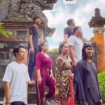 Nia Dinata Instagram - Working with talented young artists in one of the most beautiful Art Institute in Indonesia❤️ and I feel totally in the zone wearing my eco-friendly dye Gampo Kebaya! Nyaman, temtrem rasanya, kain juga cuman diubet-ubet, duduk bersila seharian ngga masalah. Asal comot juga ini ngepak baju ke Bali. Mulai menghayal ingin ke kabupaten musi, intip pembuatan kain jumputan Gampo @kabupatenlestari #banggabuatanindonesia #kabupatenlestari #isidenpasar #kebayaindonesia #effortlesschic #nostylist #livingauthentically