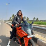 Nia Sharma Instagram - Sunday Morning Rideeee Scenes My way or The Highway 🛣️…. @vinayyshrma Bangalore, India