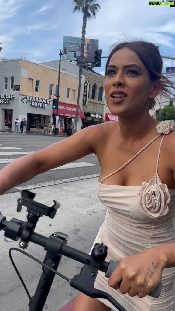 Nia Sharma Instagram - Yeah that’s me always geting over excited for lil things…. 🛴 😜 (Thanksss Akshattttttttttt you so were kind and the only indian I bumped into in #la )