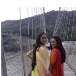 Nia Sharma Instagram - Retracing steps… Memories that we once lived… almost like going back in time Returned to re-live it all. (Manvi all grown up🤪) #rishikesh #laxmanjhula Thanks @vibhakaulbhat for making this happen for me😊 Rishikesh