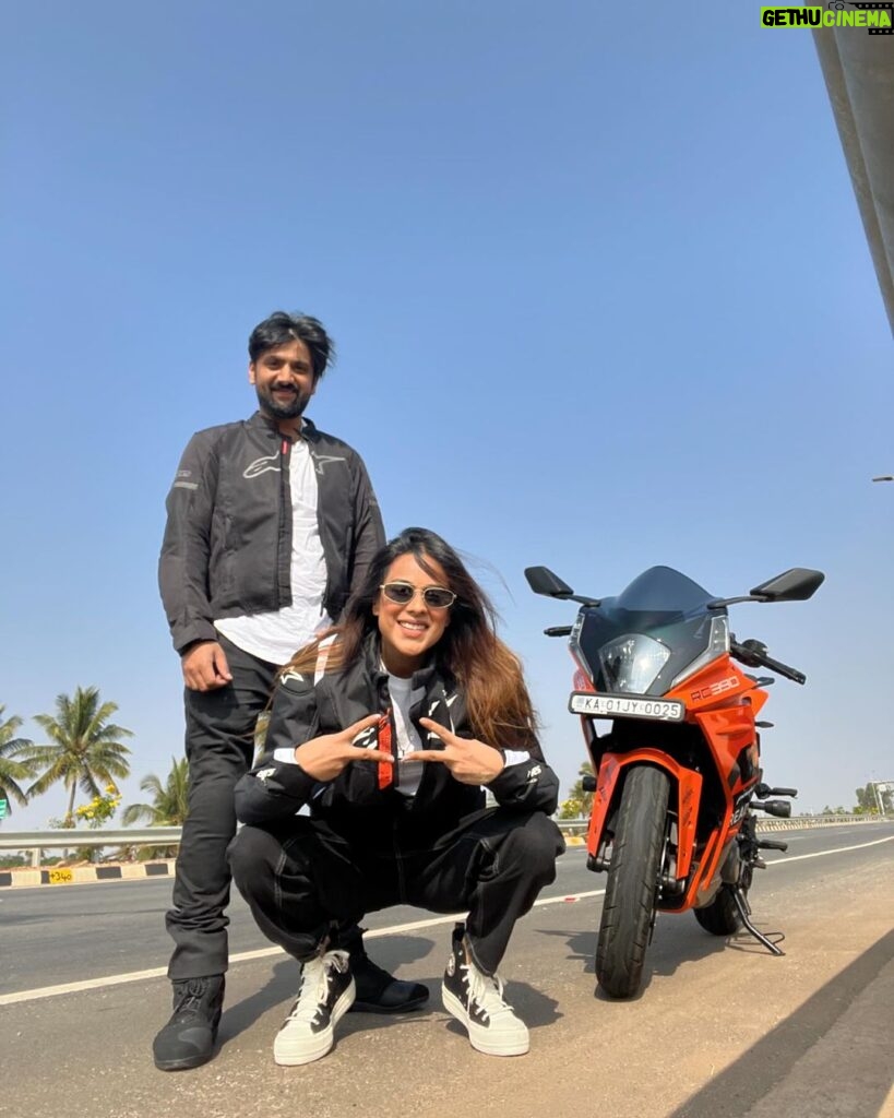 Nia Sharma Instagram - Sunday Morning Rideeee Scenes My way or The Highway 🛣️…. @vinayyshrma Bangalore, India