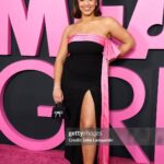 Nia Sioux Instagram - You may see this face in the new Mean Girls movie😏 so thrilled to be a part of something so iconic! My first big screen debut🥹 go watch Mean Girls Jan 12th💗 New York City