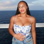 Nia Sioux Instagram - i can sea clearly now🌊