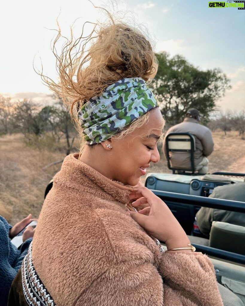 Nia Sioux Instagram - get in loser we’re going on a safari #ABDinSouthAfrica #hosted Kapama Private Game Reserve