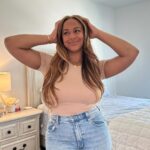 Nia Sioux Instagram - Loving my curves and body in Bare Necessities’ new collection, Smoothing Seamless. Head to BareNecessities.com to shop the new launch #BNpartner