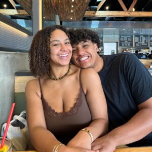 Nia Sioux Instagram - curly hair don’t care😚