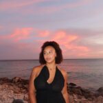 Nia Sioux Instagram - the sunset really came through for these pics🌅 Aruba