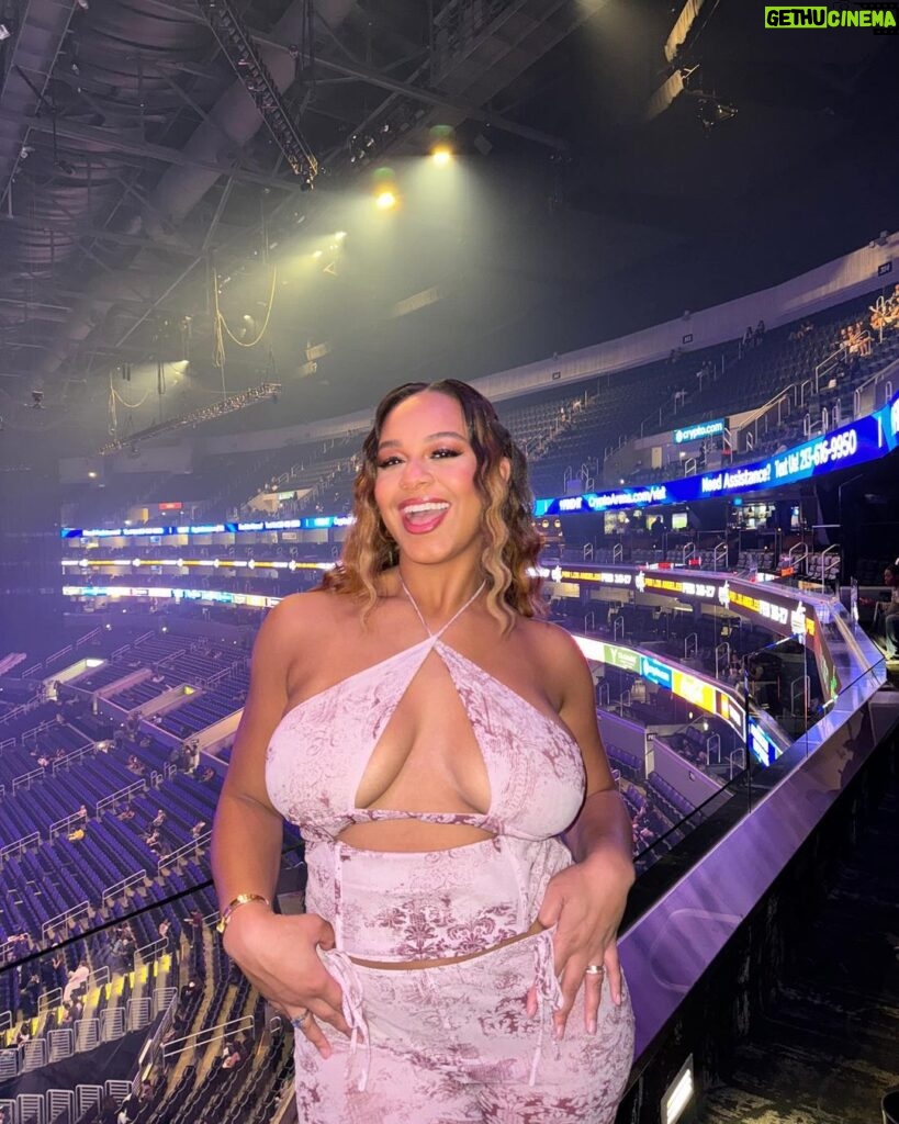 Nia Sioux Instagram - trying to accept that the party is over Crypto.com Arena