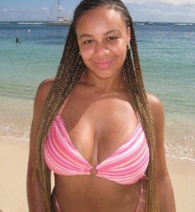 Nia Sioux Instagram - BEACH PLEASE🌺 Guadeloupe, Carribean