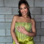Nia Sioux Instagram - very young hollywood of me. thanks for the invite @vanityfair x @tiktok 😘 Hollywood