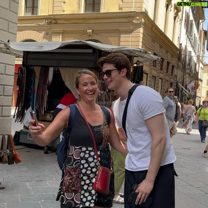 Nicholas Galitzine Instagram - Fendi boy had a fun weekend @silviaventurinifendi delivered a stunning collection I can’t wait to wear. So proud to represent this brand. Coming to a city near you… #FendiSS24 @silviaventurinifendi @fendi @delfinadelettrez