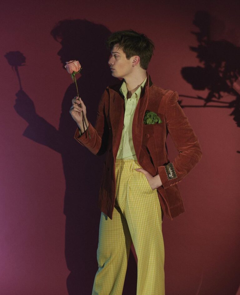 Nicholas Galitzine Instagram - So long as you’re home by Midnight✨ I had such a magical time taking photos with @flauntmagazine for their ‘In the Garden’ issue, which is live on their website now. It might be the wild, nature boy inside me, but I felt so at home being adorned in flowers and having a laugh. 📸 @jasonhetheringtonstudio 🖌 @liztaw 👕 @millermode