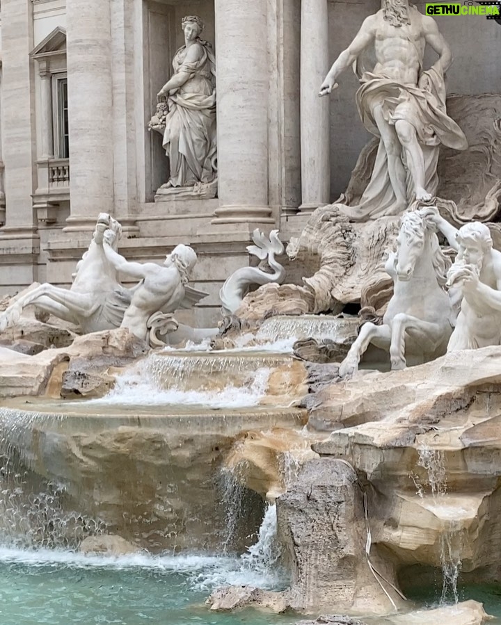 Nicholas Kawamura Instagram - Smuttur til Rom før baby kommer 🇮🇹❤️ Dag 1. Italy, Rome.