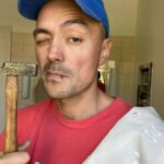 Nicholas Kawamura Instagram - Jeg sætter ikke gardiner op hver dag. Men når jeg gør, så bliver resultatet YNDIGT! 🥹 (Swipe og se) Charlottenlund
