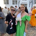Nicholas Kawamura Instagram - Sensommer på det seneste 1. Flokken og mig❤️ 2. @trinekjaer_ idolplakat😍 3. Aftensmad en onsdag🍕 4. Läkkereien🤤 5. Bryllupsmamas + babies 🍼 6. Souvenirs 🇯🇵 7. Friture😍 Reklame • Tags Aarhus, Denmark