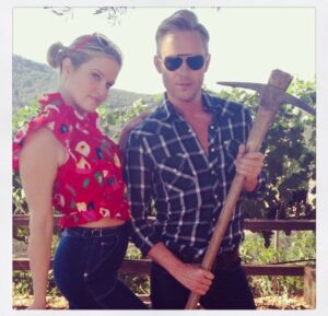 Nicholle Tom Instagram - You’re my best friend, my confidant, my therapist, my stylist, my interior designer, my fellow crime show watcher, my rock and sooo much more! You make me laugh and inspire me everyday. I love you sooo and thank God you were born… happy birthday my triple Scorpio puss! Xoxo @robbielaughlin