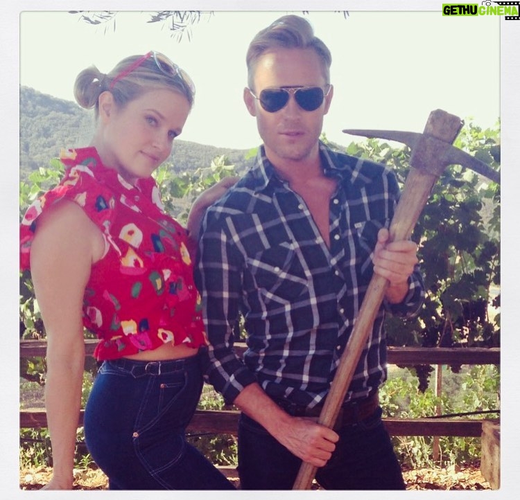 Nicholle Tom - 2.1K Likes - You’re my best friend, my confidant, my therapist, my stylist, my interior designer, my fellow crime show watcher, my rock and sooo much more! You make me laugh and inspire me everyday. I love you sooo and thank God you were born… happy birthday my triple Scorpio puss! Xoxo @robbielaughlin