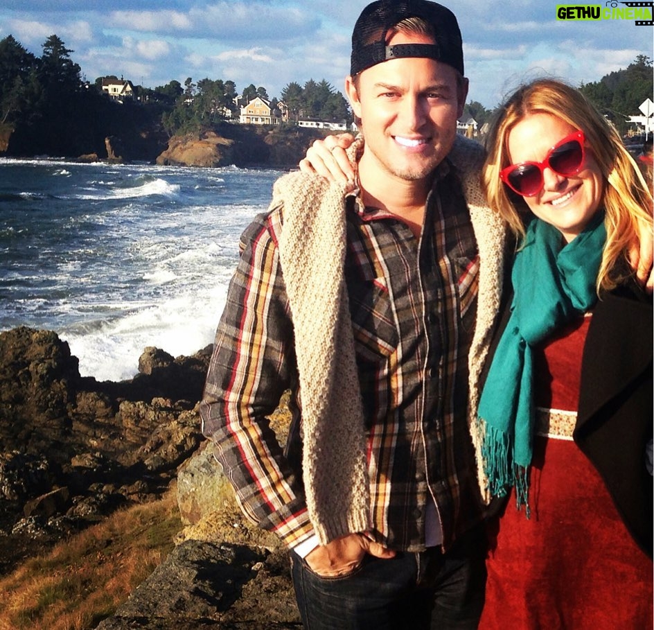 Nicholle Tom - 2.1K Likes - You’re my best friend, my confidant, my therapist, my stylist, my interior designer, my fellow crime show watcher, my rock and sooo much more! You make me laugh and inspire me everyday. I love you sooo and thank God you were born… happy birthday my triple Scorpio puss! Xoxo @robbielaughlin