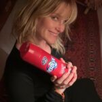 Nicholle Tom Instagram - Doing my best #uma whilst cleaning carpet stains the other night! #resolve #pulpfiction #peaceout✌@umathurman