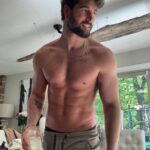 Nick Bateman Instagram – Still convincing myself I like celery juice.