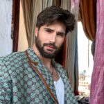 Nick Bateman Instagram - best place to live?… 🤔 I’ll visit the most commented place ✈️