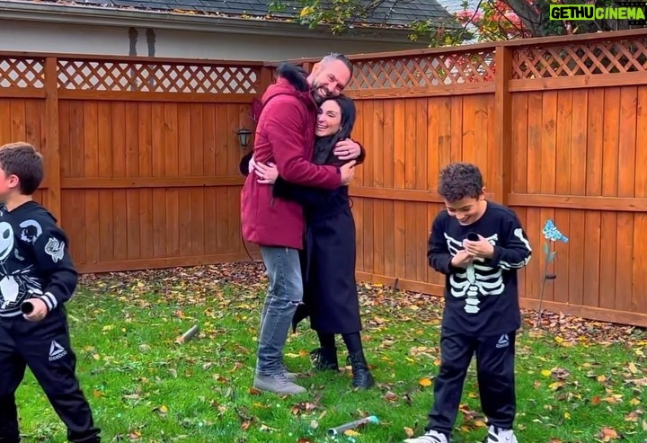 Nick Groff Instagram - Ready…..set….GO!! #genderreveal gender reveal time! #baby #babygroff #newbaby #surprise @tessagroff_