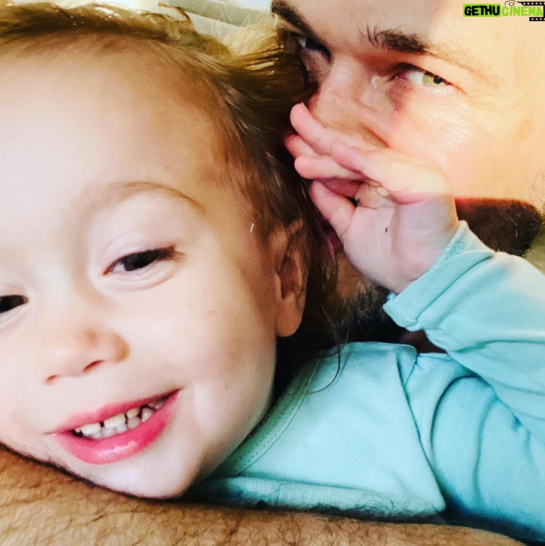 Nick Zano - 29K Likes - It’s my lioness birthday… she’s the strongest, kindest, gentlest warrior I’ve ever come across… incredibly lucky to call her my daughter, a badge I will forever wear with honor and pride…
I love her, I love her, I love her. 👑