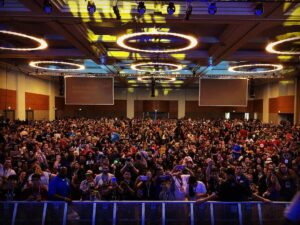 Nick Zano Instagram - Thank you to all the #legendsoftomorrow fans that showed up for our panel, another epic #sdcc ✌️